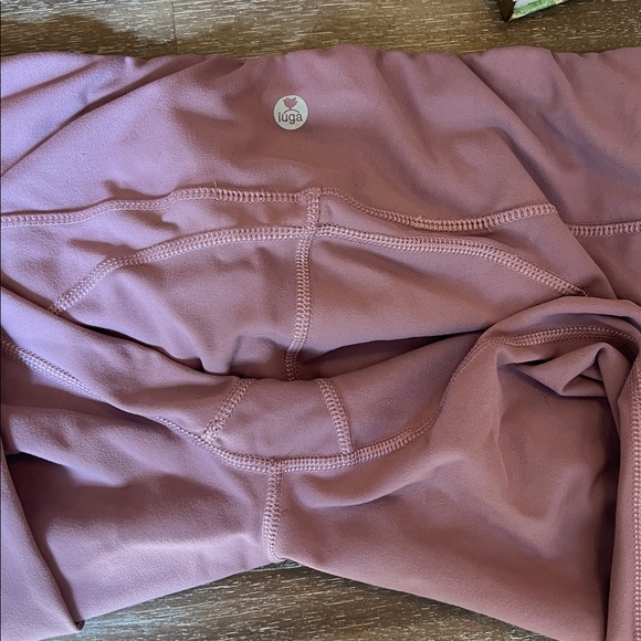 🚨FiNAL SALE! Large purple buttery soft leggings EUC - Picture 6 of 6